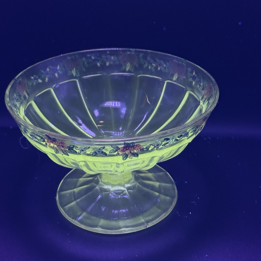 Vintage Glass Compote Pedestal Bowl UV REACTIVE‎ Maganese Hand-Painted Floral - Picture 3 of 8